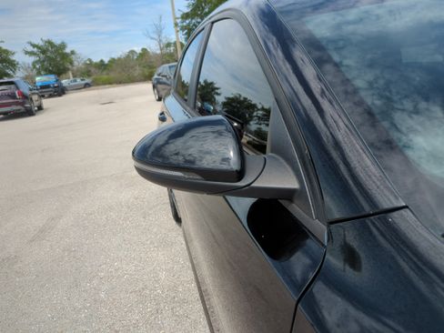 Certified 2022 Kia Forte GT-Line FWD image 13