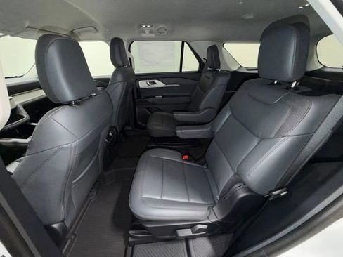 New 2026 Ford Explorer Active w/ Active Comfort Package AWD/4WD image 31