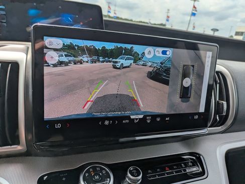 New 2026 Ford Expedition Active RWD image 19