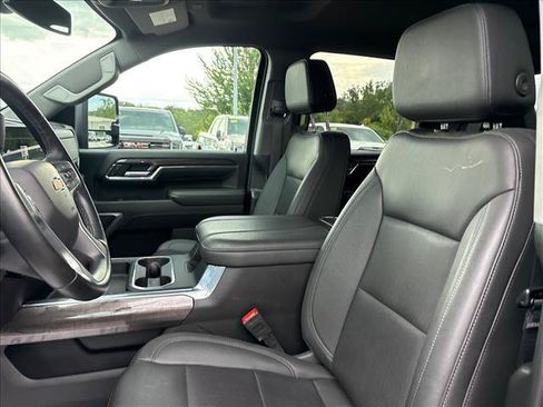 Certified 2024 Chevrolet Silverado 2500 LTZ w/ LTZ Convenience Package AWD/4WD image 18