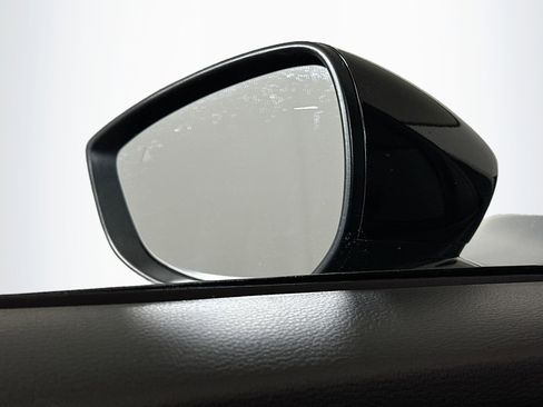 Used 2025 MAZDA CX-50 AWD 2.5 S w/ Premium Package image 16