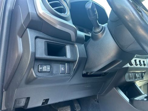 Used 2019 Toyota Tacoma SR5 image 30