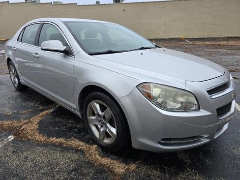 Used 2009 Chevrolet Malibu LT w/ Power Convenience Package image 3