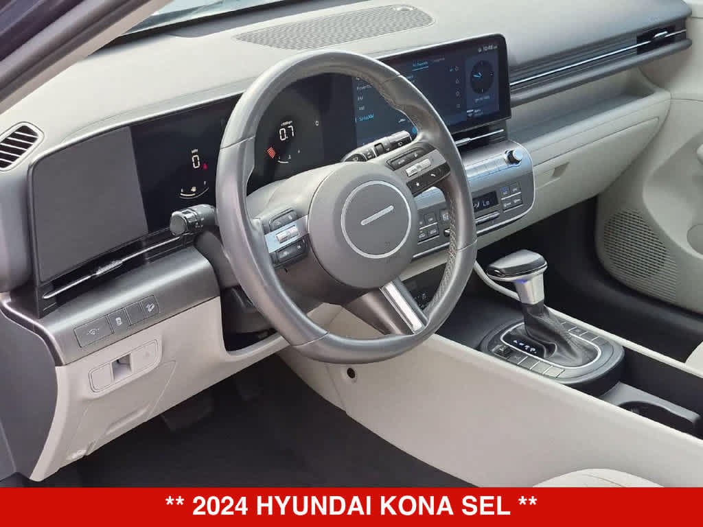 Used 2024 Hyundai Kona SEL AWD/4WD image 2