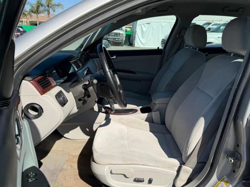Used 2007 Chevrolet Impala LT w/ Preferred Equipment Group image 17
