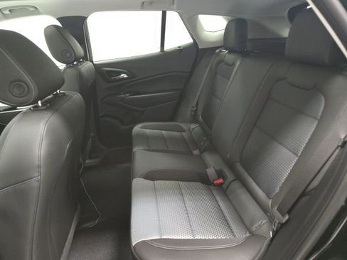 New 2026 Chevrolet Trax LT w/ Sunroof Package image 23