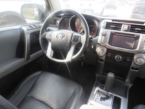 Used 2012 Toyota 4Runner SR5 w/ Convenience Pkg RWD image 19