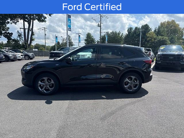 Used 2025 Ford Escape ST-Line Select AWD/4WD image 4