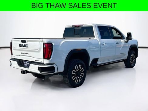Used 2024 GMC Sierra 2500 Denali Ultimate image 8
