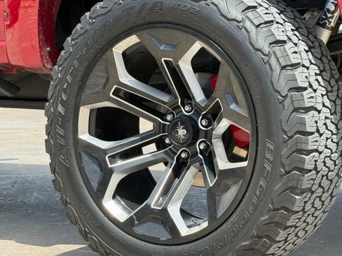 Used 2022 Ford F150 XLT w/ Equipment Group 302A High AWD/4WD image 12