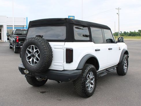 Used 2024 Ford Bronco Badlands AWD/4WD image 9