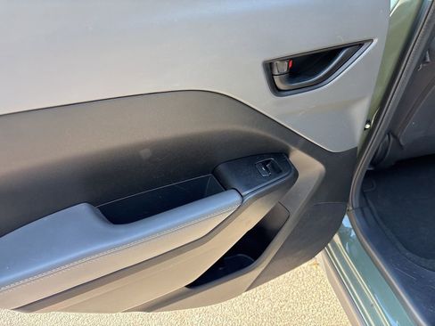 Used 2026 Subaru Crosstrek 2.0i Premium image 5