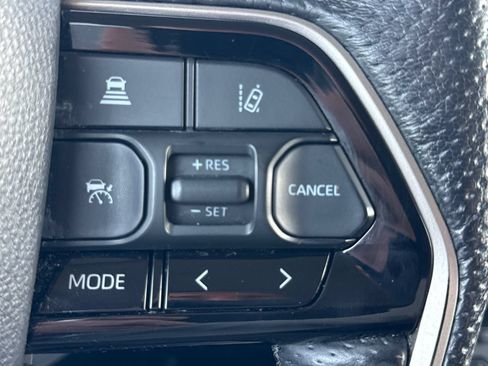 Used 2022 Toyota Tundra SR5 AWD/4WD image 24