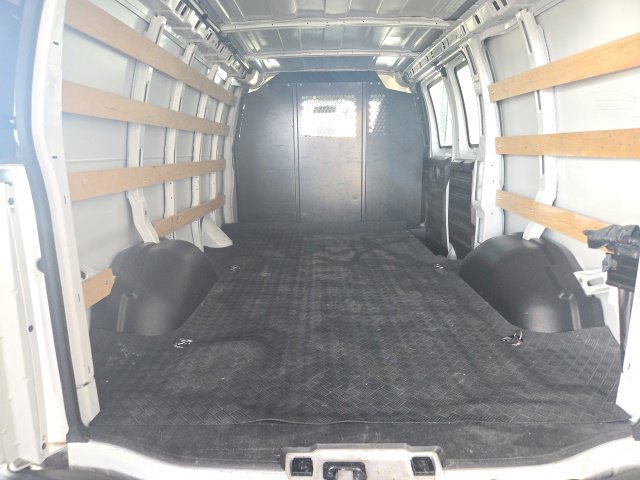 Used 2025 Chevrolet Express 2500 w/ Driver Convenience Package RWD image 19