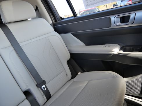 Certified 2025 Hyundai Santa Fe SEL image 14