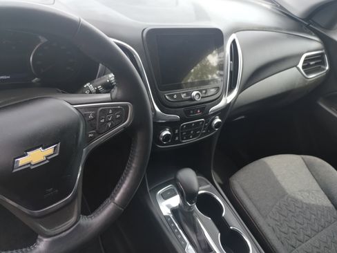 Used 2022 Chevrolet Equinox LT image 12