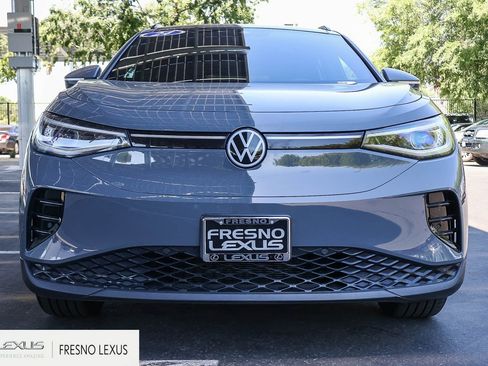 Used 2024 Volkswagen ID.4 S RWD image 2