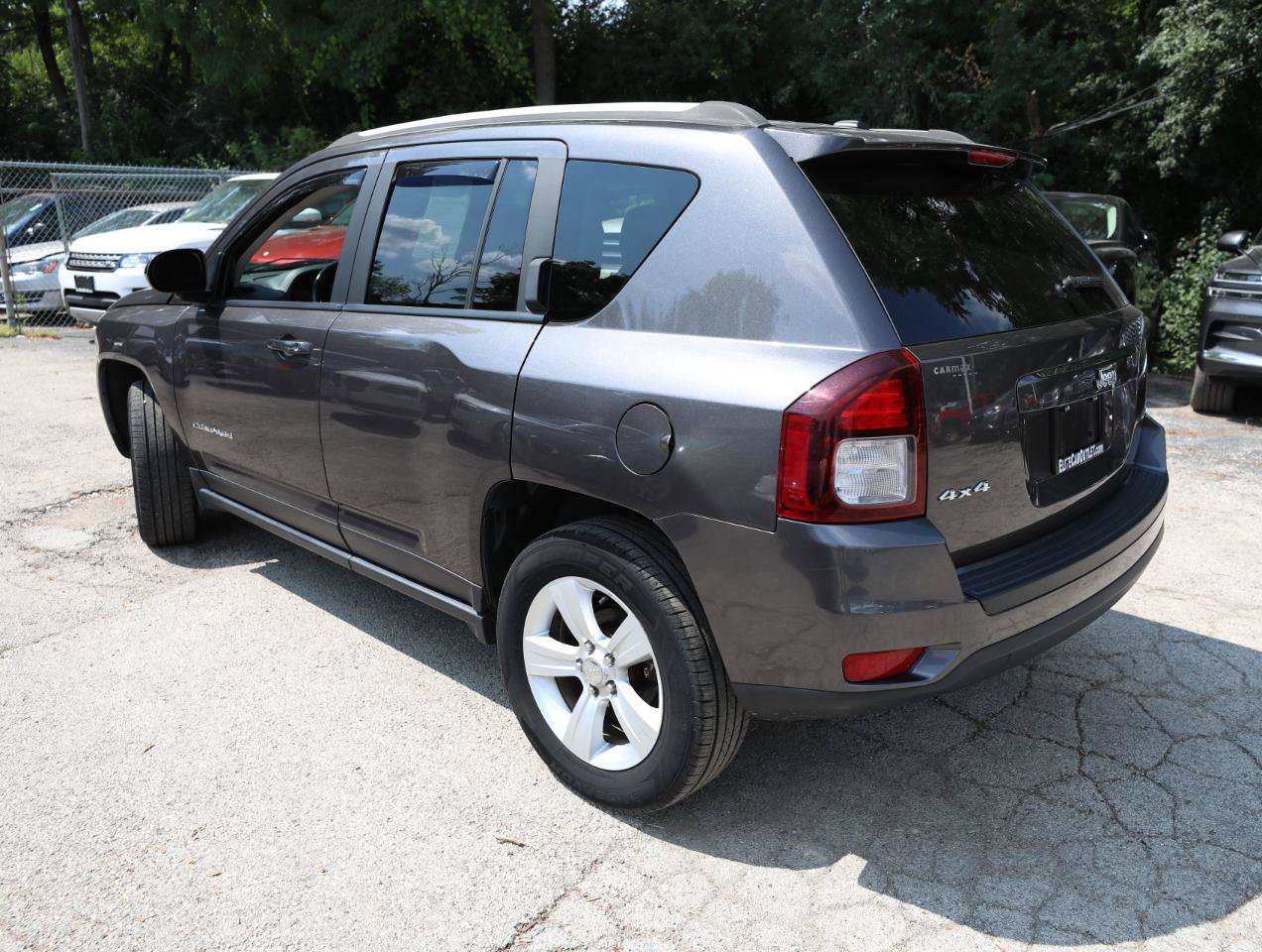 Used 2017 Jeep Compass Latitude AWD/4WD image 9