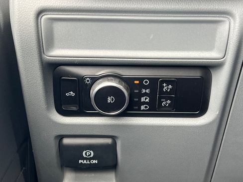 Used 2023 Ford F150 XLT image 39