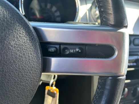 Used 2005 Ford Mustang GT Premium RWD image 24