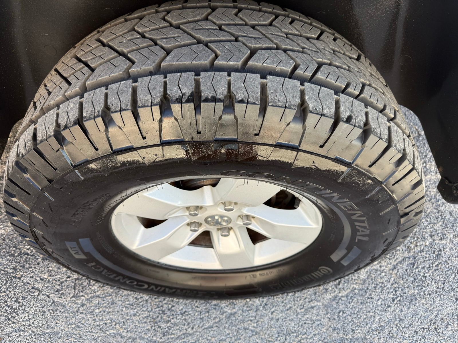 Used 2019 RAM 1500 Tradesman w/ Chrome Plus Package AWD/4WD image 10