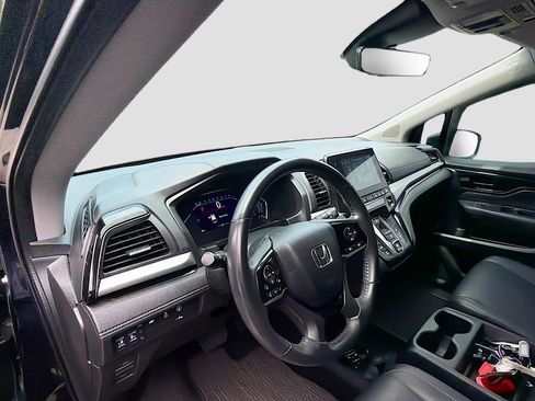 Used 2023 Honda Odyssey Touring image 9