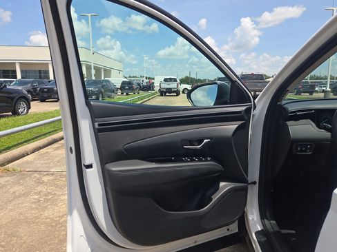 Used 2023 Hyundai Tucson SEL AWD/4WD image 14