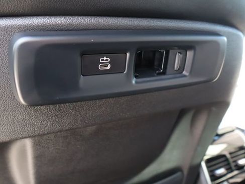 Used 2023 BMW X5 xDrive40i AWD/4WD image 18