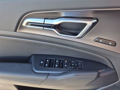 New 2026 Kia Sportage SX image 7