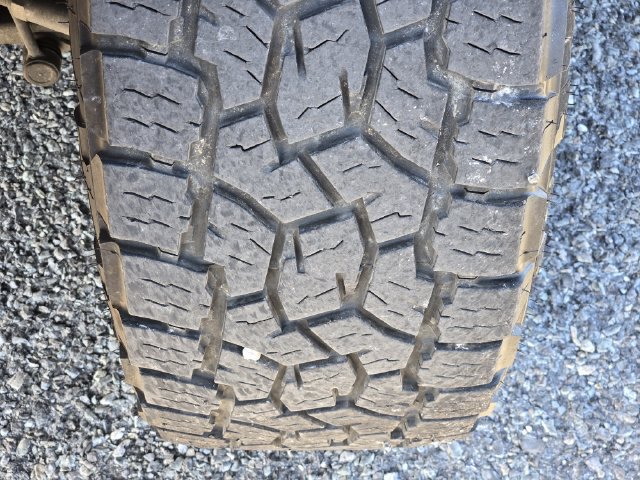 Used 2024 GMC Sierra 2500 AT4 w/ AT4 Premium Plus Package AWD/4WD image 11
