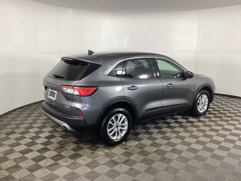 Used 2022 Ford Escape SE w/ Convenience Package image 2