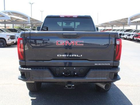 Used 2024 GMC Sierra 2500 Denali w/ Denali Reserve Package AWD/4WD image 4