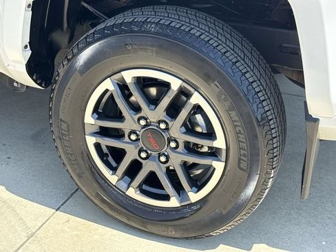 Used 2024 Toyota Tacoma TRD Sport RWD image 11