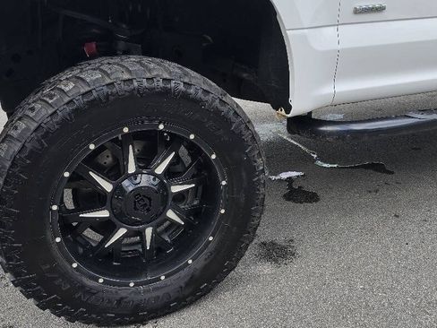 Used 2017 Ford F150 XLT AWD/4WD image 10