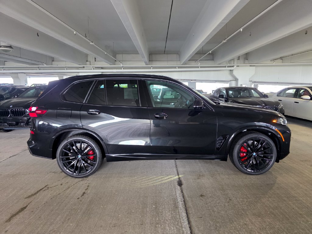 New 2026 BMW X5 M60i w/ Executive Package AWD/4WD image 3