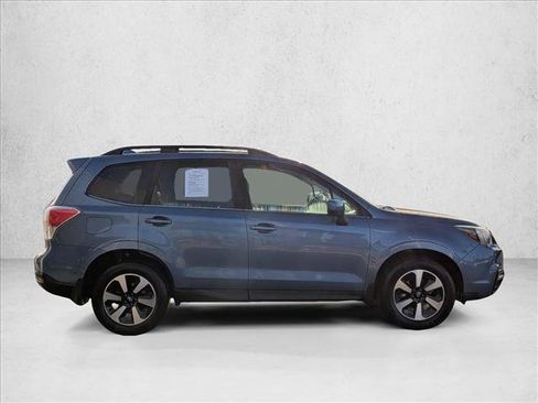 Used 2018 Subaru Forester 2.5i Limited AWD/4WD image 4