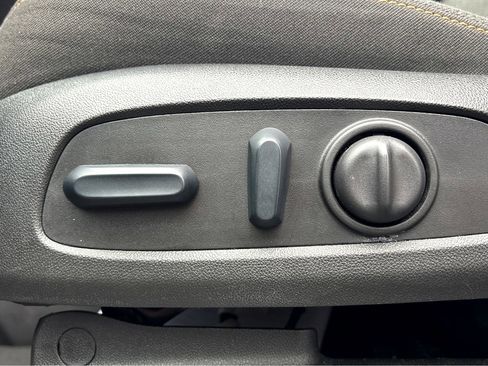 Certified 2024 Chevrolet Equinox LT image 21