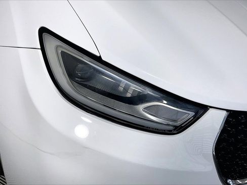 Used 2022 Chrysler Pacifica Touring-L image 27