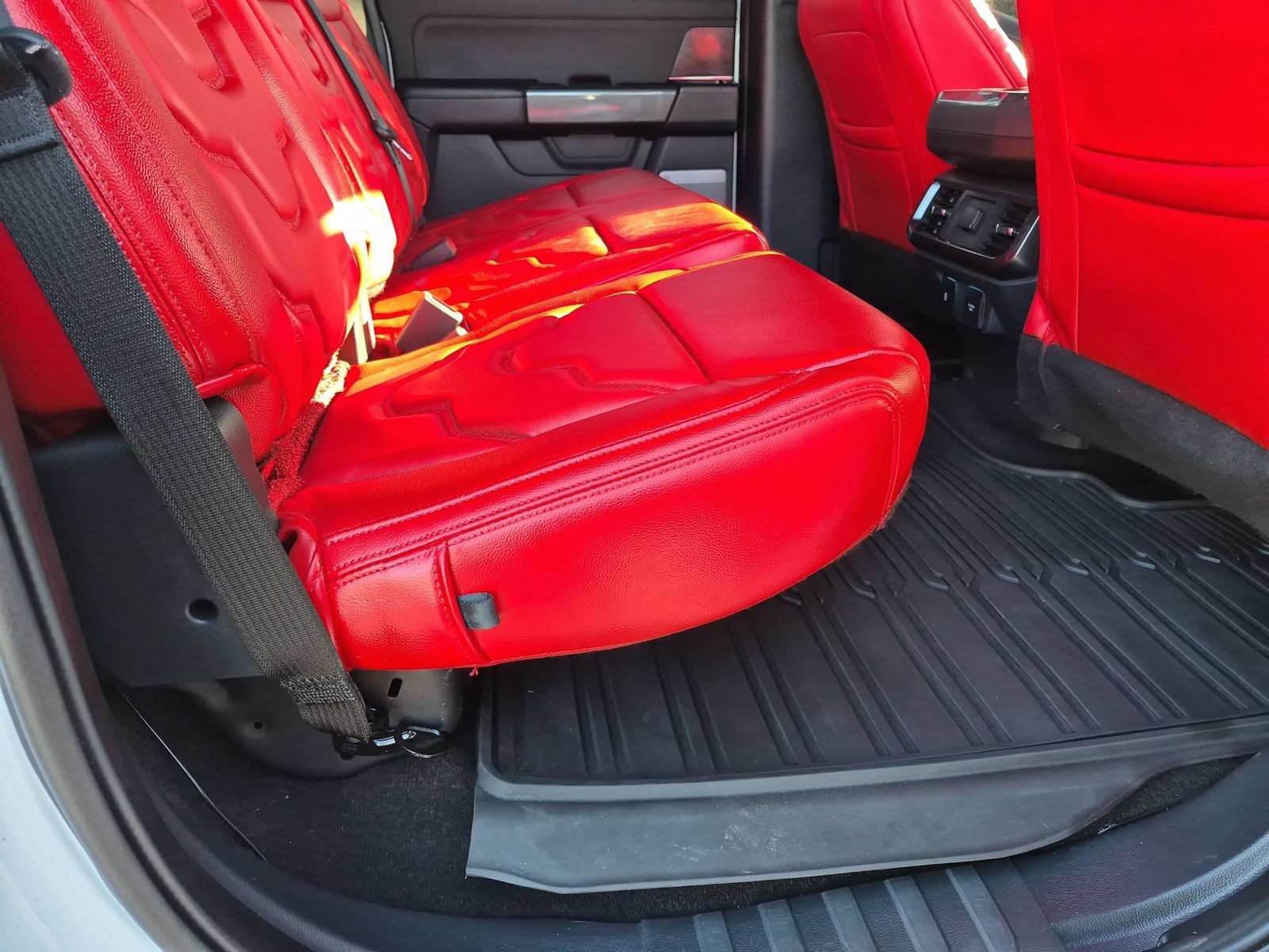 Used 2022 Ford F150 XLT w/ Equipment Group 302A High AWD/4WD image 19