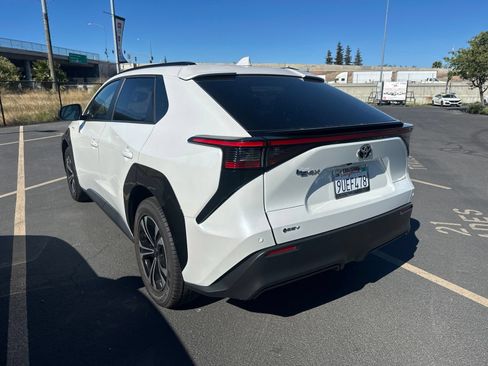 Certified 2025 Toyota bZ4X FWD image 3