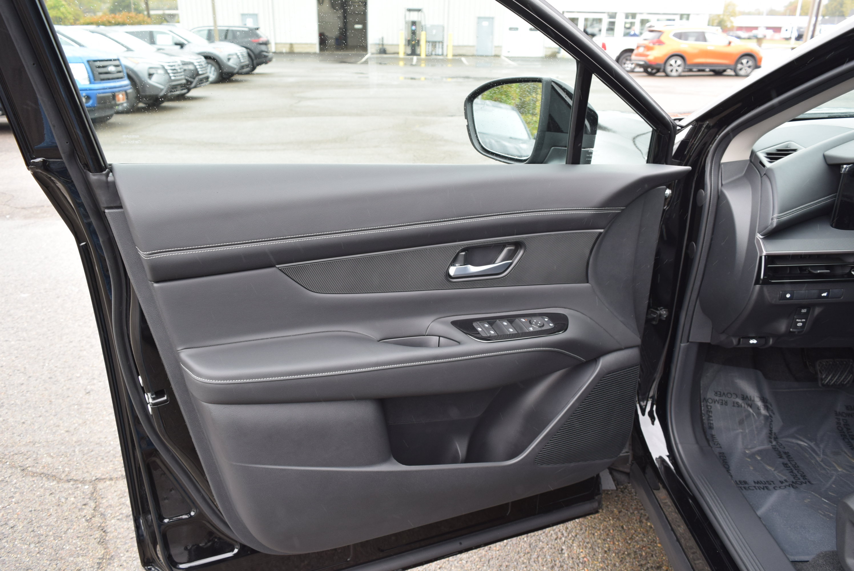 Certified 2026 Nissan Murano SV AWD/4WD image 12