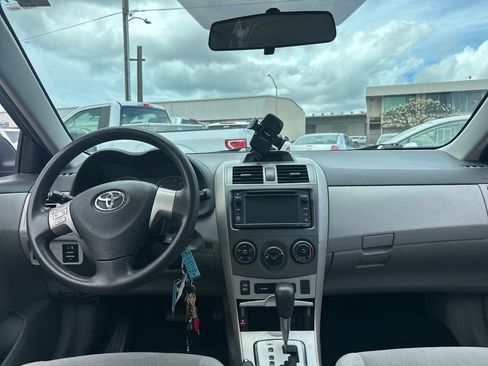 Used 2013 Toyota Corolla LE image 13