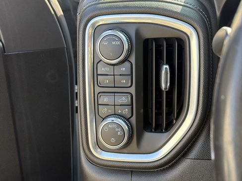 Used 2021 GMC Sierra 1500 Elevation w/ LPO, Elevation Black Package AWD/4WD image 16
