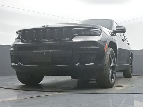 Used 2024 Jeep Grand Cherokee L Laredo AWD/4WD image 48