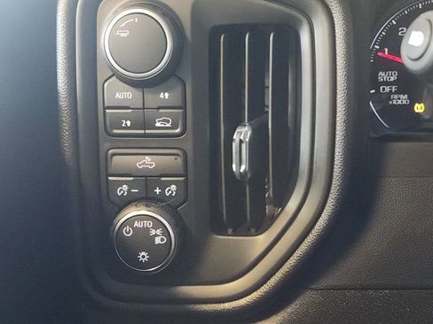 Used 2022 Chevrolet Silverado 1500 Custom image 31