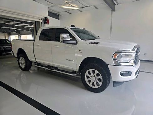 Used 2023 RAM 2500 Laramie AWD/4WD image 1