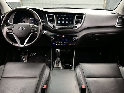 Used 2017 Hyundai Tucson Limited w/ Limited Ultimate Package 03 FWD image 18