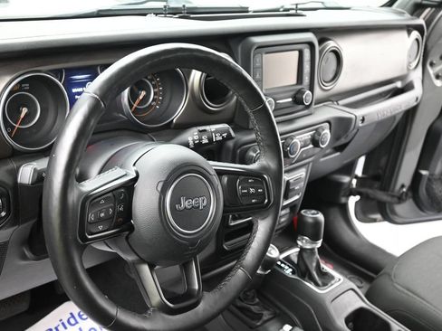 Used 2018 Jeep Wrangler Unlimited Sport S AWD/4WD image 15