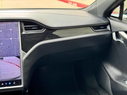 Used 2018 Tesla Model S 75D image 21