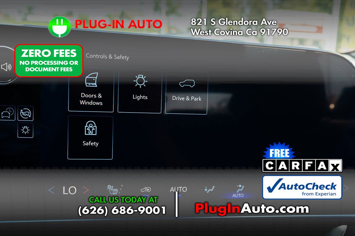 Used 2024 Chevrolet Equinox EV LT w/ LPO, Blackout Package FWD image 36